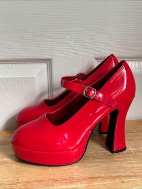 NEW Ellie Red Patent Mary Jane Platform Heels Pumps Size 11 sexy fun coquette